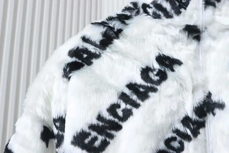 TbKicks Blcg Logo Teddy Bear Short Rabbit Fur Coat