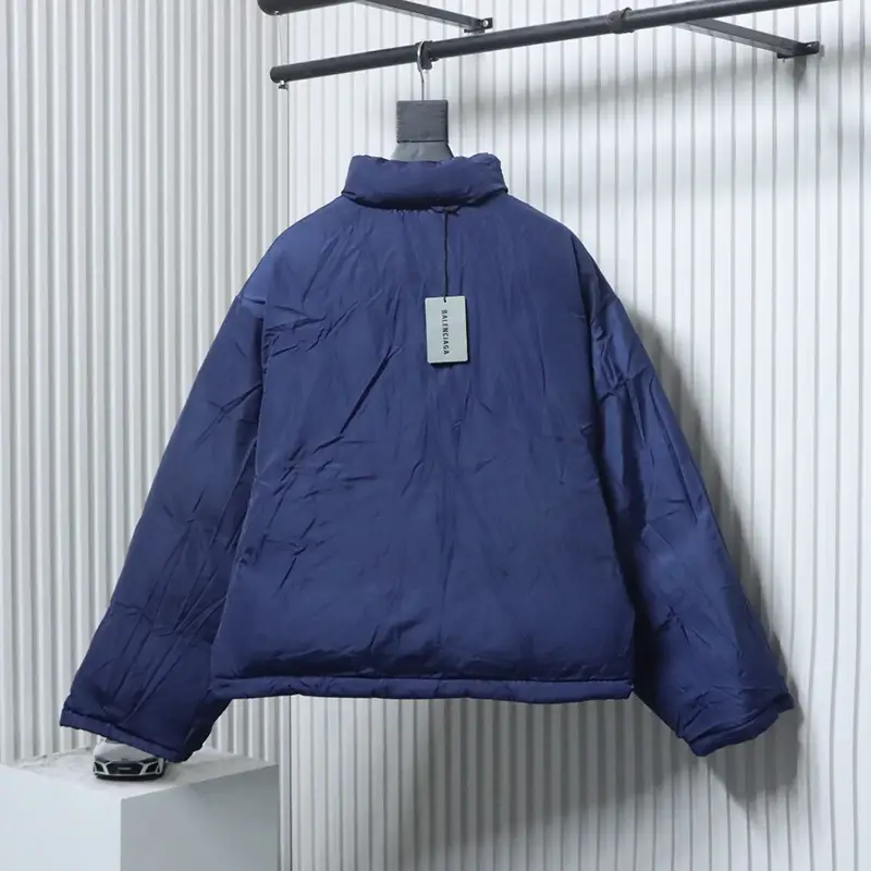 Blcg Pin Logo Reversible Down Jacket