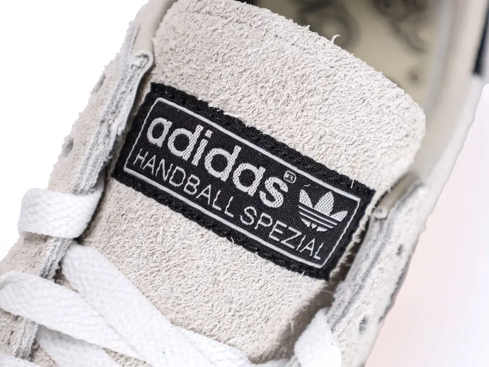 TbKicks Handball Spezial Aluminum Core Black